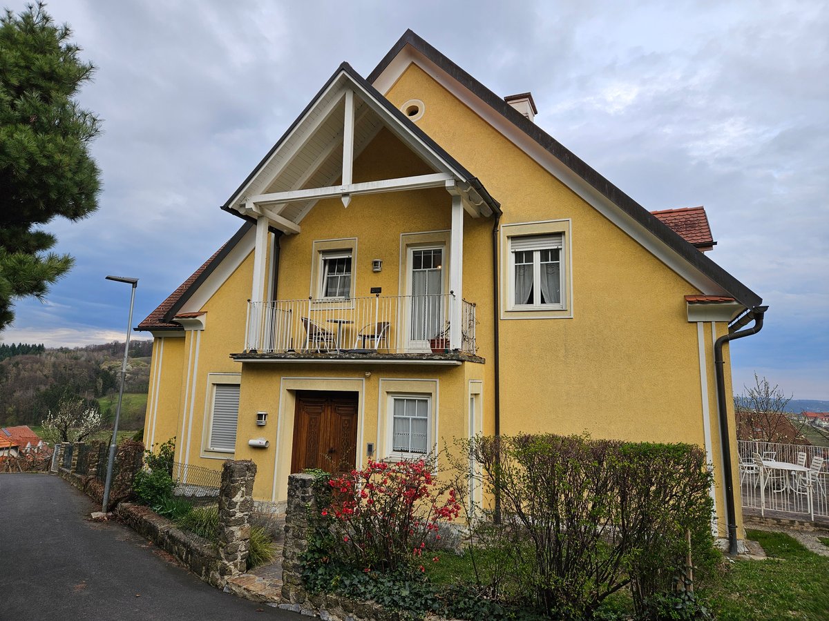 Einfamilienhaus in Hanglage