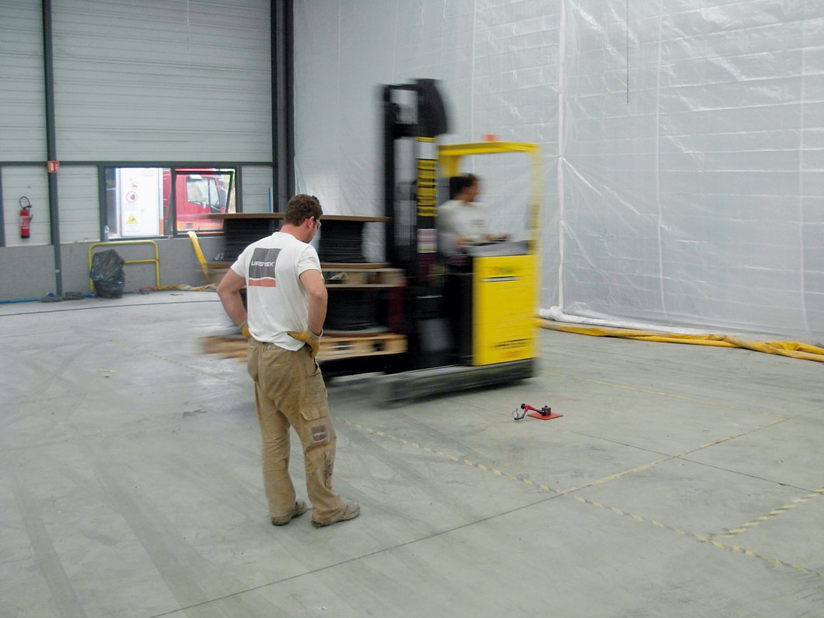 stabilisierung-bodenflaeche-produktionshalle-rennes_02