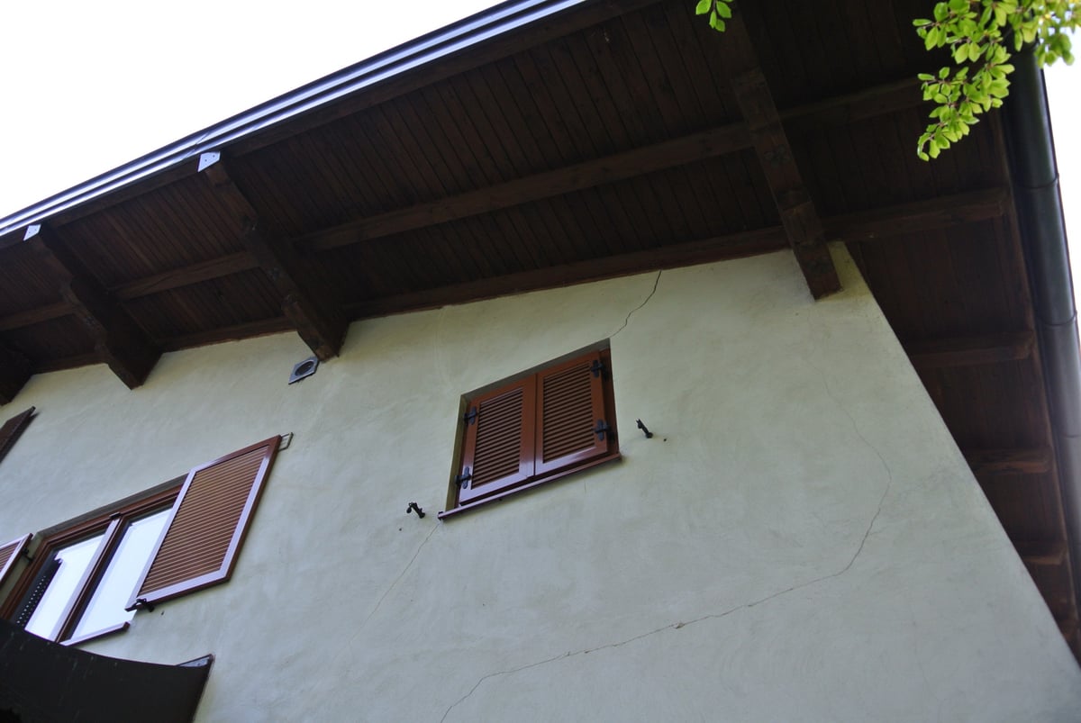stabilisierung-streifenfundamente-haus-mondsee_02