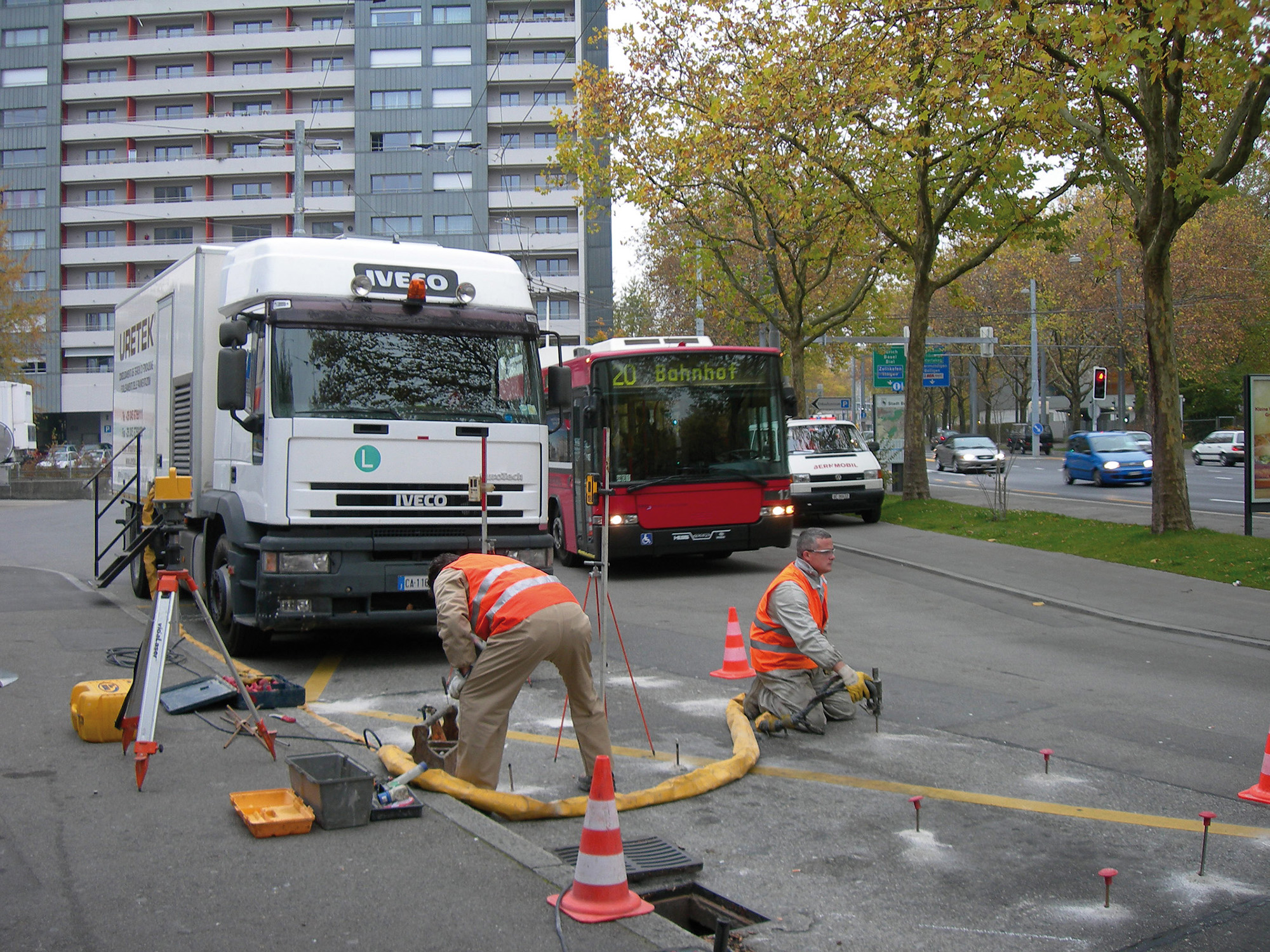 anhebung-betonplatten-haltestelle-wyler-bern_01