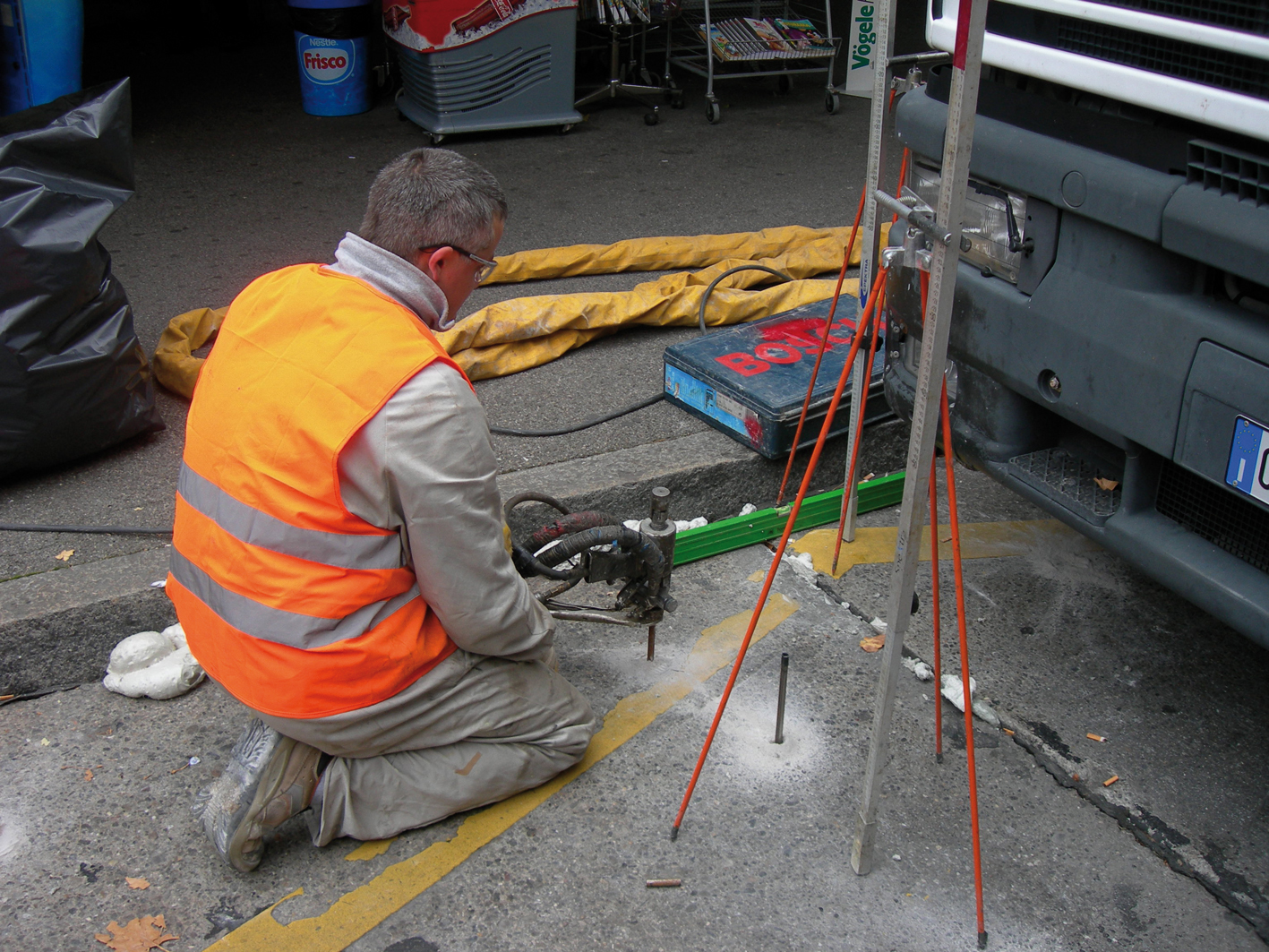 anhebung-betonplatten-haltestelle-wyler-bern_02
