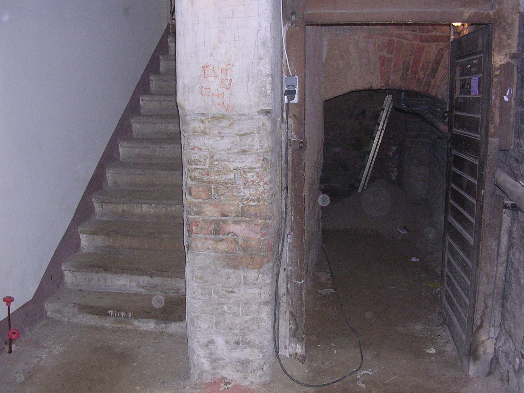 stabilisierung-streifenfundamente-mehrfamilienhaus-wien_07