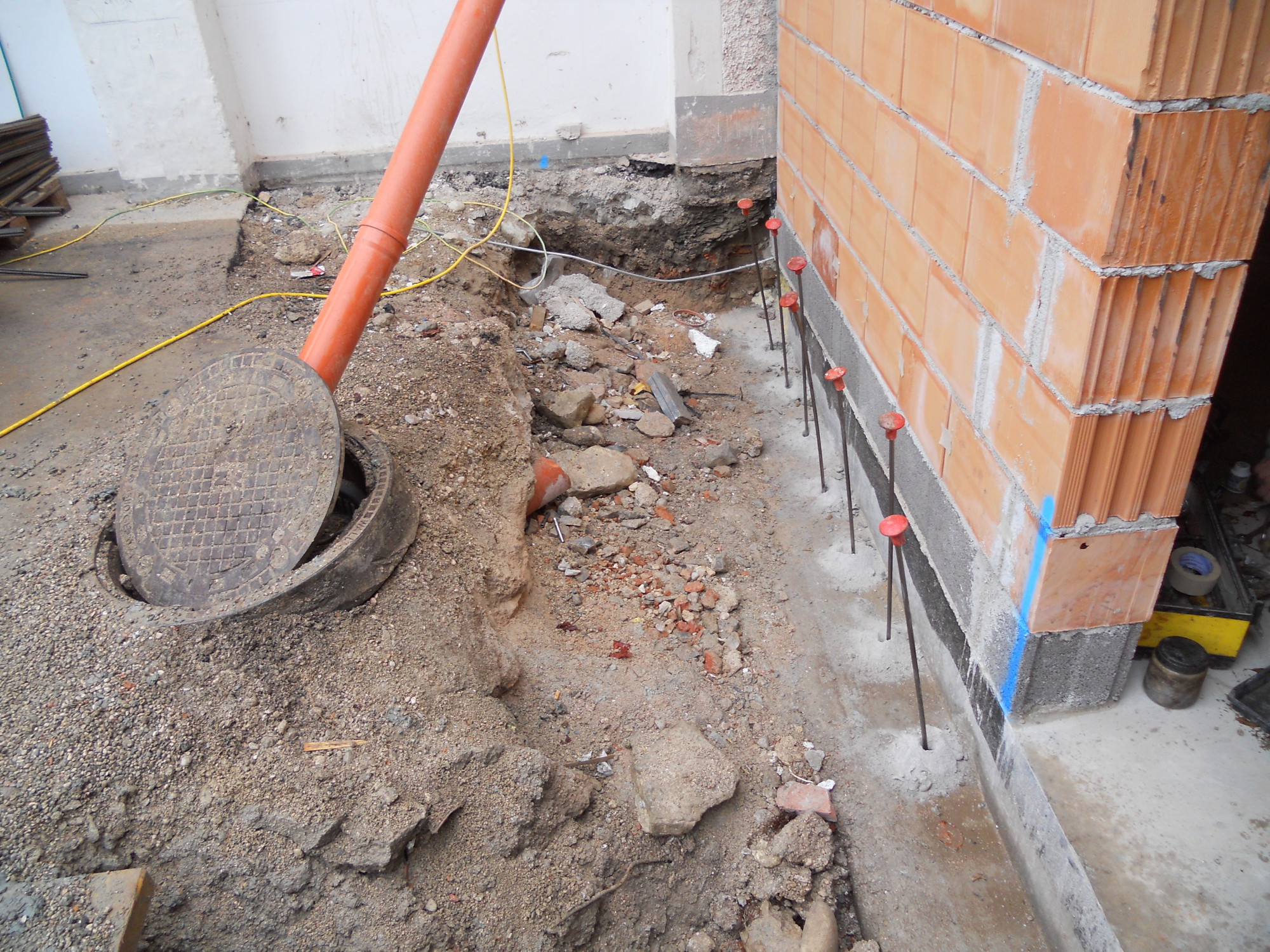 stabilisierung-streifenfundamente-pfarramt-altmuenster_07