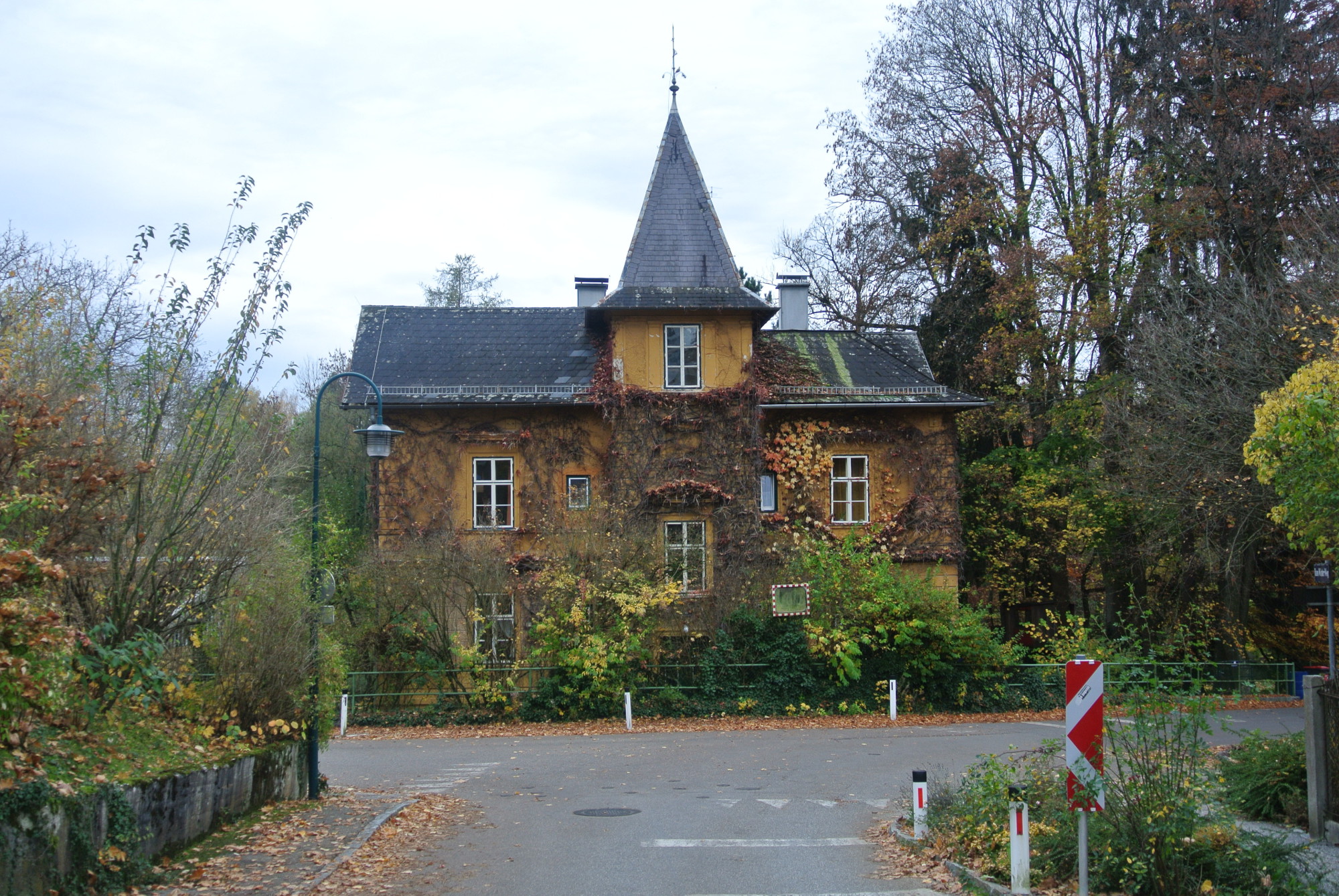stabilisierung-streifenfundamente-villa-ried-innkreis_01