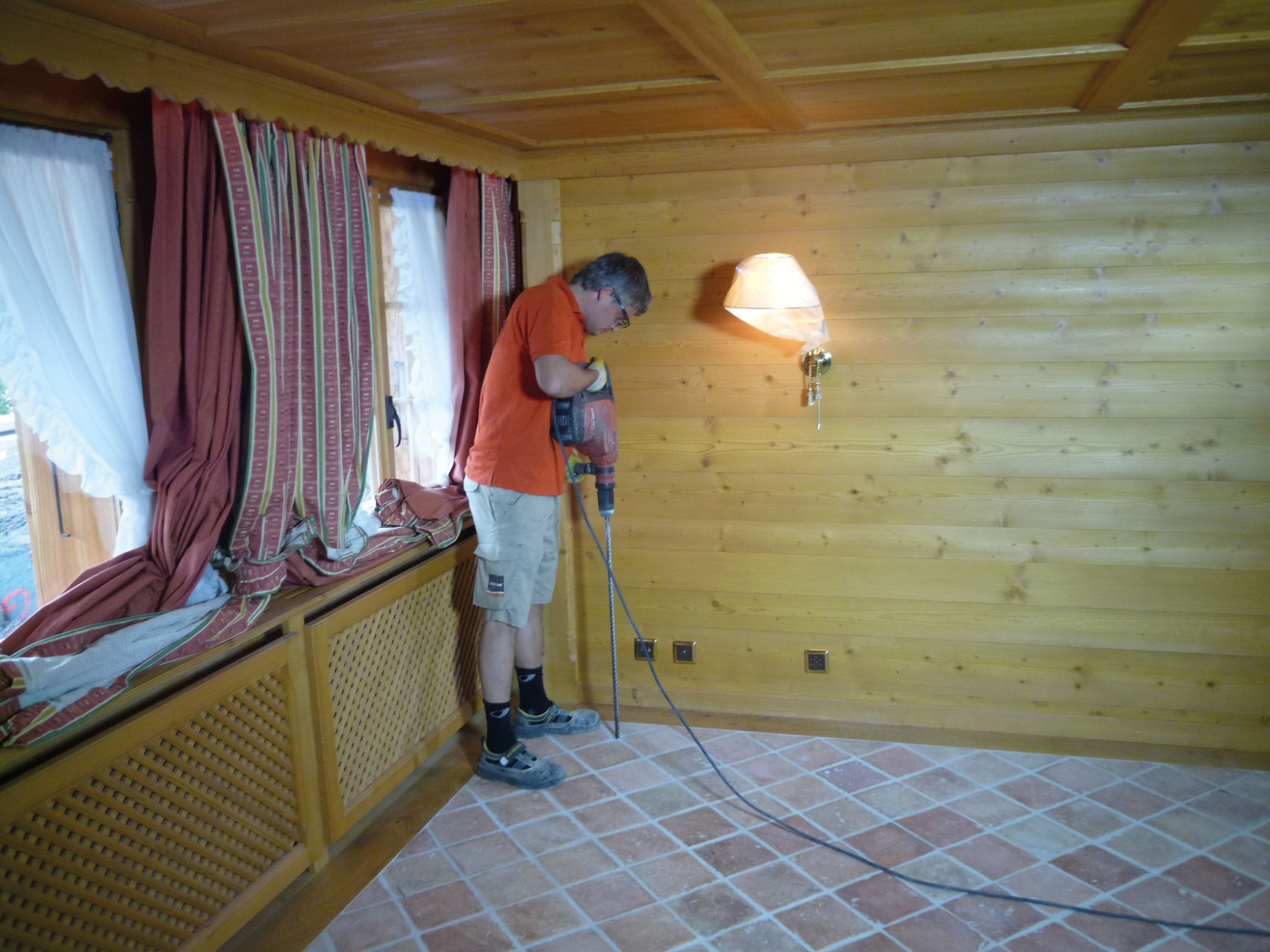 Stabilisierung und Anhebung von Chalet