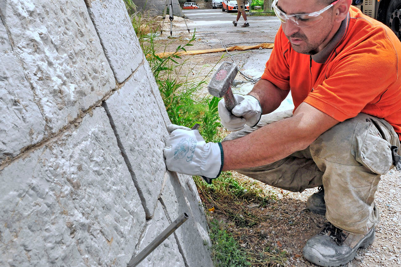 Stabilisierung einer Mauer