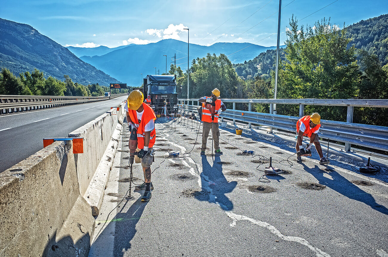 Stabilisierung des Untergrunds unter Straßenbelag
